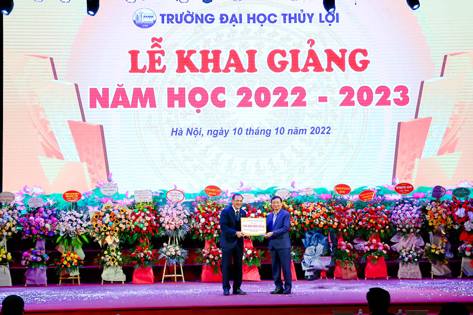 LIZEN tham gia đóng góp quỹ khuyến học trường Đại học Thủy Lợi
