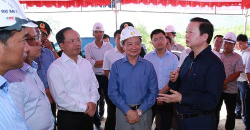Phó Thủ tướng Trần Hồng Hà nêu 3 yêu cầu khi kiểm tra dự án cao tốc Bắc-Nam phía đông